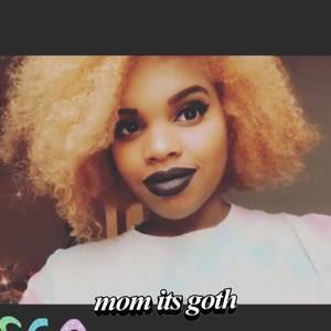 Meet your Posher, Felicia